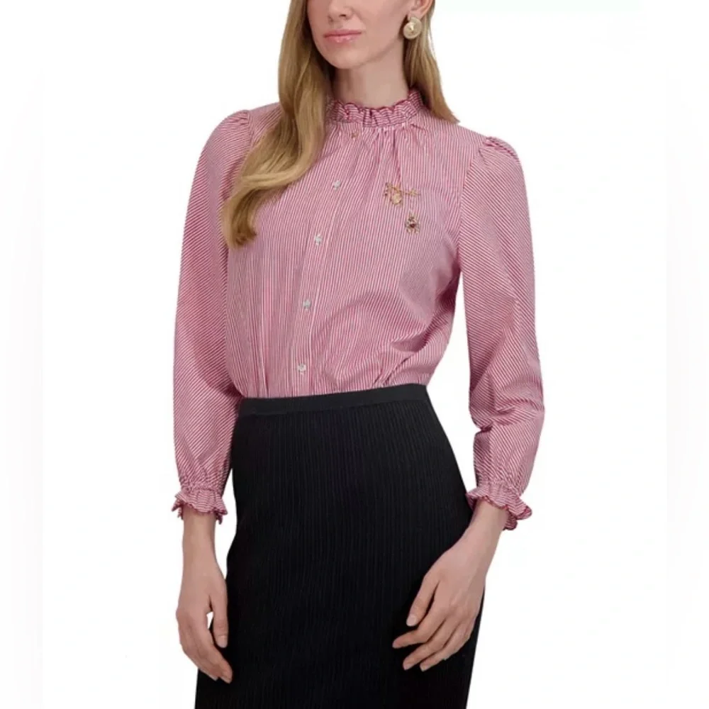 Point - Ruffle Blouse - Picture 3 of 3